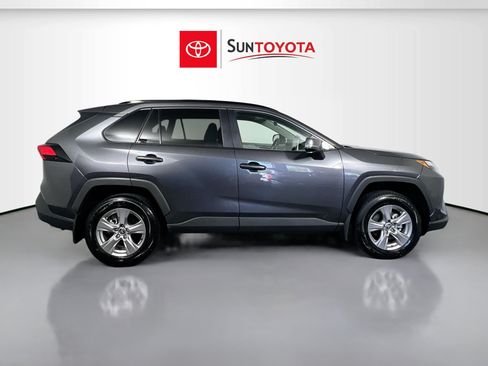 Used 2025 Toyota RAV4 XLE w/ Convenience Package FWD image 2