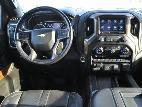 Used 2019 Chevrolet Silverado 1500 High Country w/ Technology Package image 18