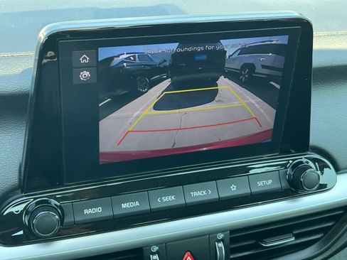 Used 2023 Kia Forte LXS w/ LXS Technology Package image 18