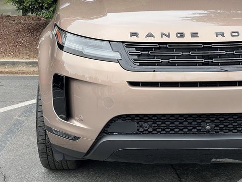 Used 2024 Land Rover Range Rover Evoque S image 4