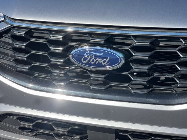 Certified 2024 Ford Escape ST-Line w/ Tech Pack #1 AWD/4WD image 39