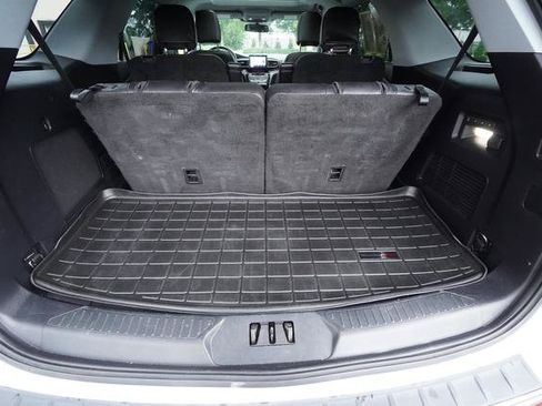 Used 2022 Ford Explorer Limited w/ Equipment Group 301A RWD image 34