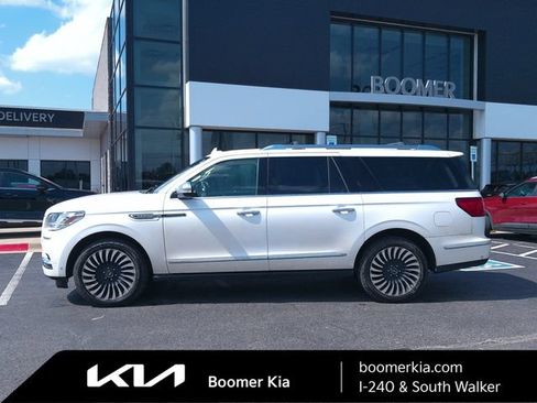 Used 2018 Lincoln Navigator L Black Label w/ Cargo Package AWD/4WD image 2