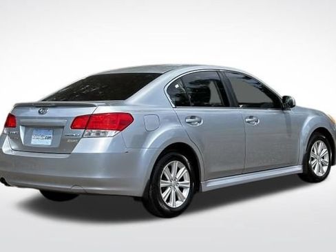 Used 2012 Subaru Legacy 2.5i Premium AWD/4WD image 9
