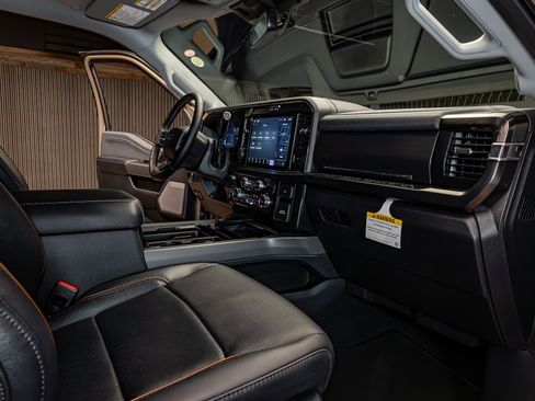 Used 2026 Ford F350 Lariat w/ Lariat Ultimate Package image 16