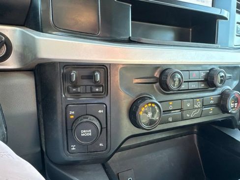 Used 2025 Ford F250 XLT w/ FX4 Off-Road Package AWD/4WD image 24