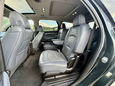 Used 2019 Buick Enclave Essence AWD/4WD image 11