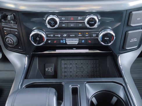 Certified 2025 Ford F150 Lariat w/ Equipment Group 501A Mid image 19