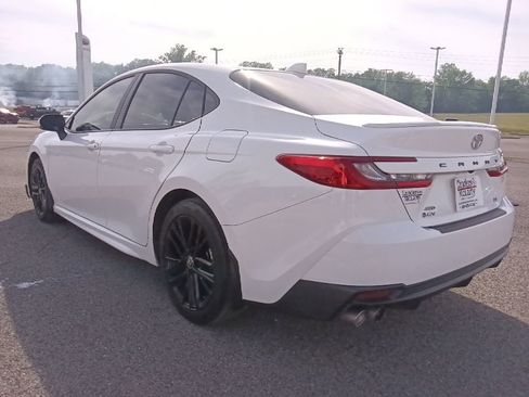 Used 2025 Toyota Camry SE w/ Convenience Package AWD/4WD image 5