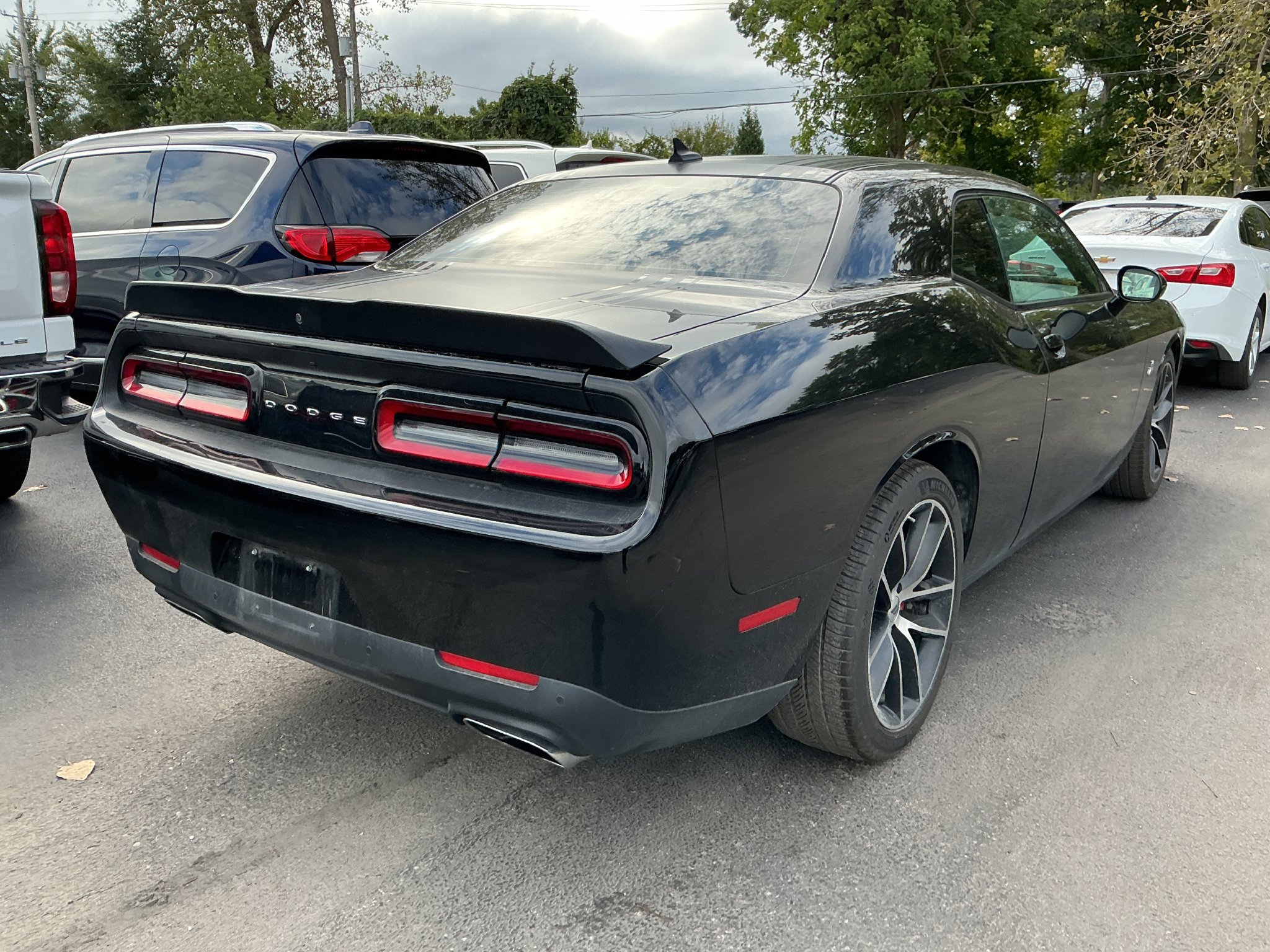 Used 2018 Dodge Challenger R/T Scat Pack RWD image 3
