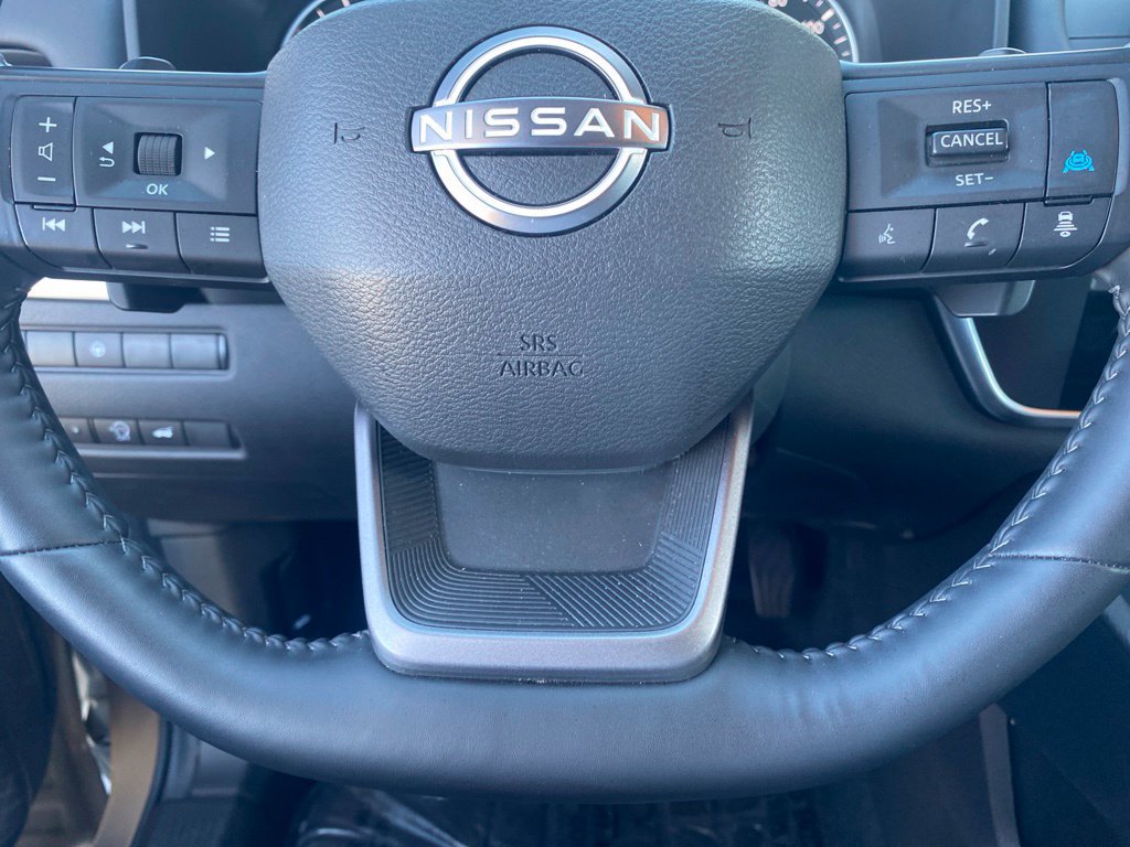 Certified 2025 Nissan Rogue SV AWD/4WD image 18