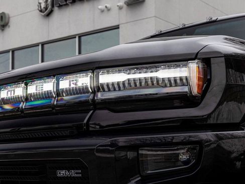 Used 2024 GMC Hummer EV 2X image 31