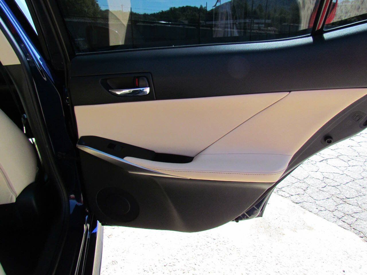 Used 2014 Lexus IS 250 RWD image 15