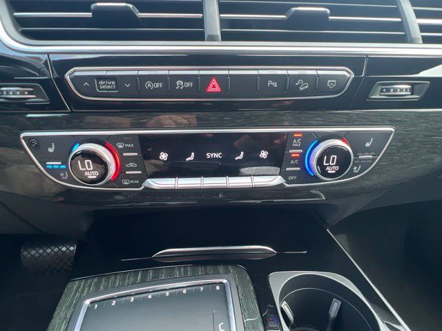 Used 2018 Audi Q7 3.0T Prestige w/ Prestige Package AWD/4WD image 20