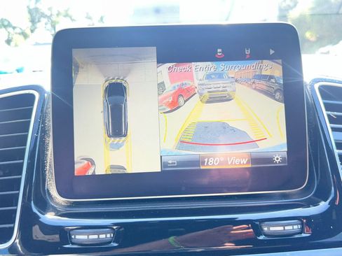 Used 2017 Mercedes-Benz GLS 450 4MATIC image 26