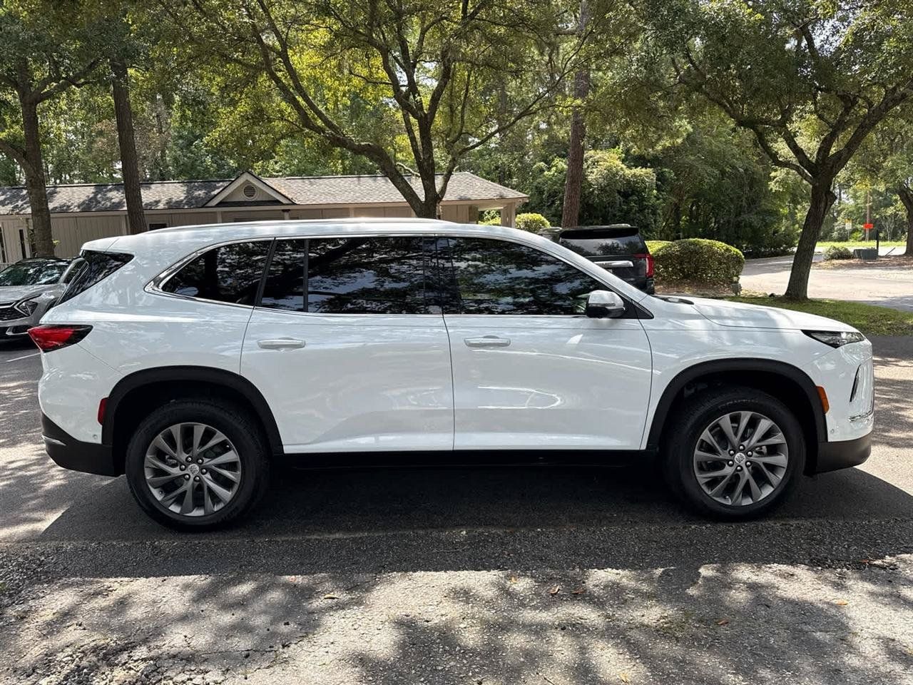 Used 2026 Buick Enclave Preferred w/ Super Cruise Package AWD/4WD image 6