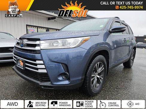 Used 2019 Toyota Highlander LE image 1
