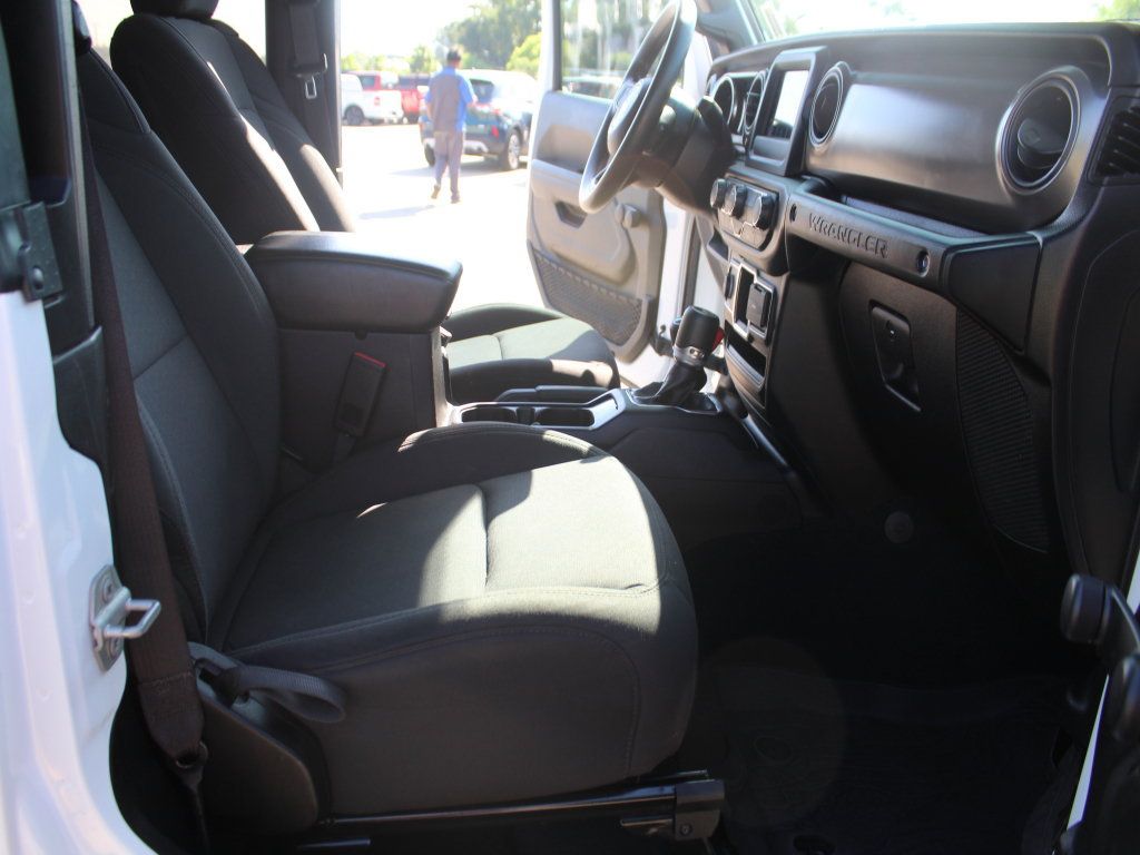 Used 2022 Jeep Wrangler Sport AWD/4WD image 11