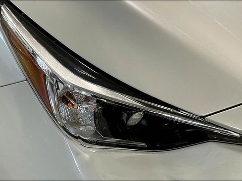 Used 2024 Subaru Crosstrek 2.0i Premium image 29