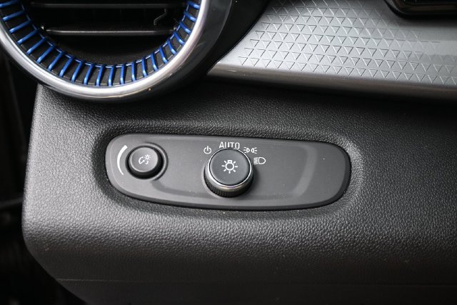Used 2024 Chevrolet Trax LT FWD image 29
