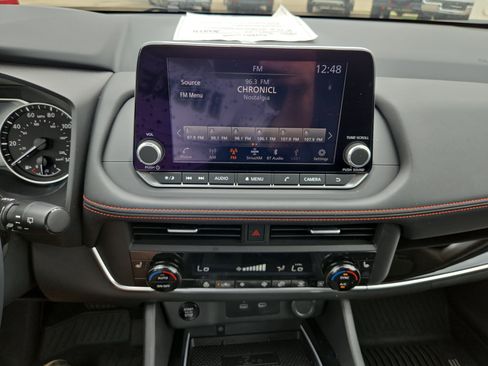Used 2025 Nissan Rogue SV w/ Rock Creek Premium Package AWD/4WD image 12