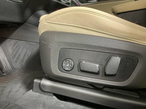 Certified 2024 BMW X3 sDrive30i w/ Convenience Package RWD image 27