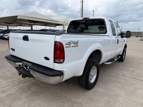 Used 2001 Ford F250 4x4 SuperCab Super Duty image 7