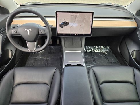 Used 2021 Tesla Model 3 Standard Range Plus RWD image 14