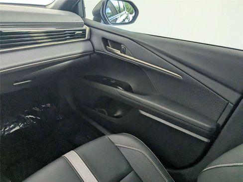Certified 2025 Toyota Camry SE FWD image 39
