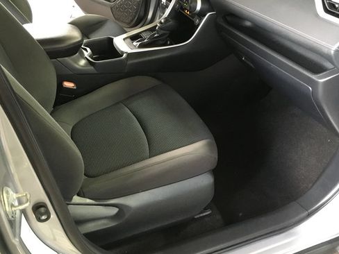 Used 2023 Toyota RAV4 LE AWD/4WD image 28