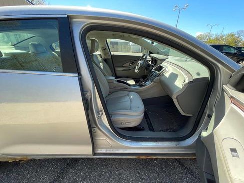 Used 2011 Buick LaCrosse CXL FWD image 29