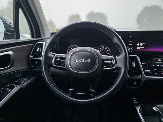 Certified 2023 Kia Sorento S w/ Panoramic Sunroof Package AWD/4WD image 27