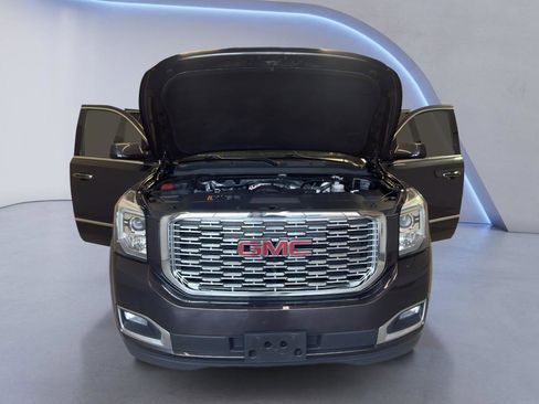 Used 2018 GMC Yukon XL Denali w/ Denali Ultimate Package image 8