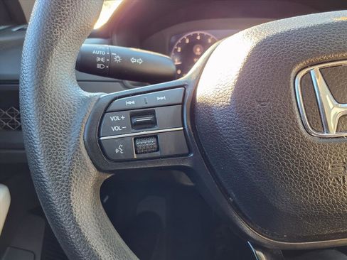 Certified 2023 Honda Accord EX image 15