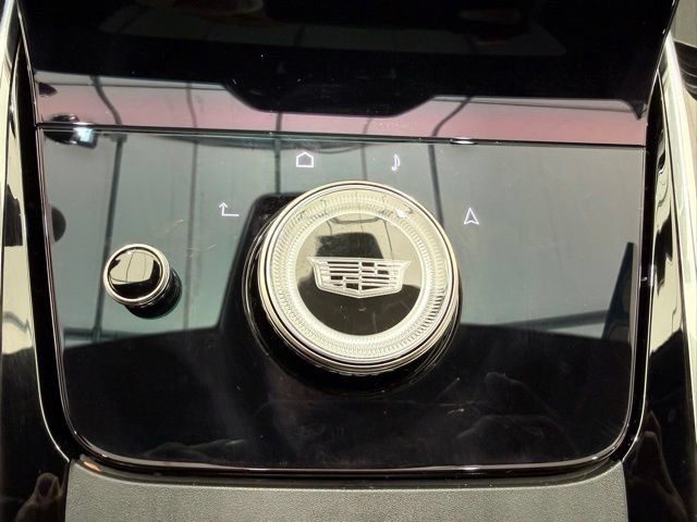Used 2025 Cadillac Escalade IQ Luxury 2 w/ LPO, Premium Carpet Package AWD/4WD image 33