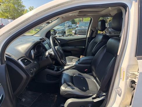 Used 2017 Dodge Journey Crossroad FWD image 16