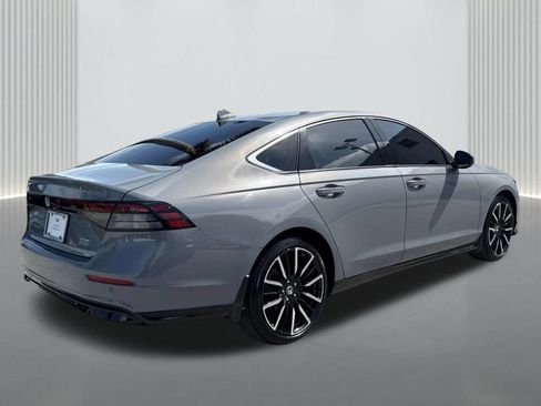 Used 2024 Honda Accord Touring image 5