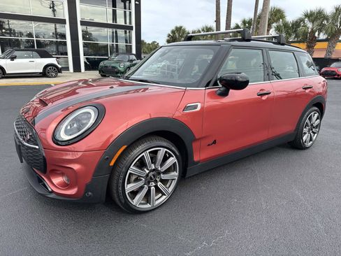 Certified 2024 MINI Cooper Clubman S image 7