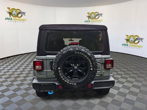 Used 2023 Jeep Wrangler Unlimited w/ Cold Weather Group AWD/4WD image 9