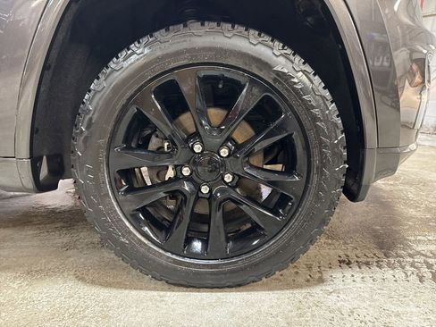 Certified 2020 Jeep Grand Cherokee Altitude image 33