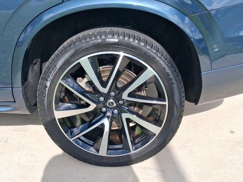 Used 2025 Volvo XC90 B6 Plus w/ Protection Package Premier AWD/4WD image 4