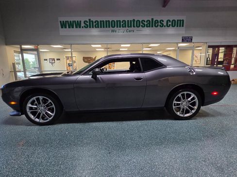 Used 2022 Dodge Challenger GT AWD/4WD image 9