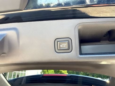 Used 2024 GMC Terrain AT4 AWD/4WD image 19