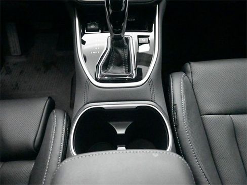 Certified 2025 Subaru Outback Touring XT w/ Tech Package 3 image 13