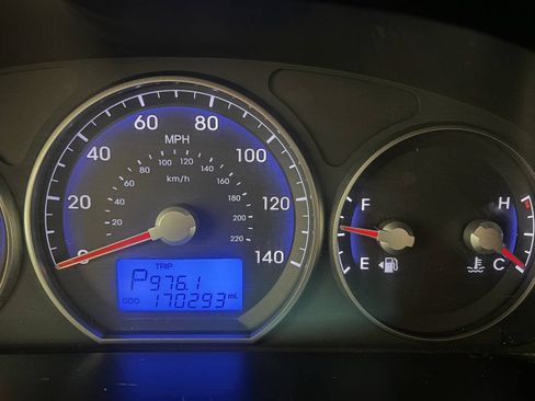 Used 2011 Hyundai Santa Fe GLS AWD/4WD image 12