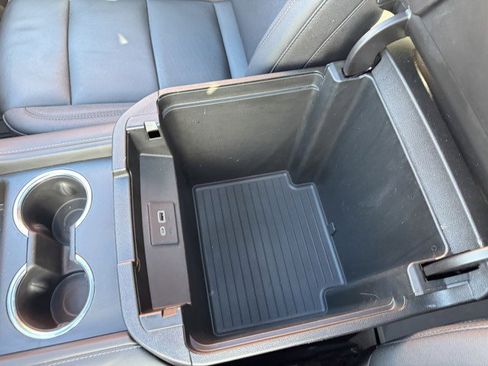 Certified 2022 Chevrolet Suburban LT w/ Luxury Package image 40