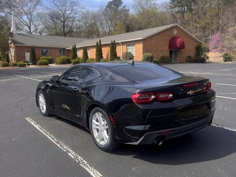 Used 2020 Chevrolet Camaro LT RWD image 3