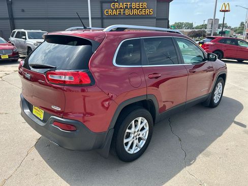 Used 2014 Jeep Cherokee Latitude w/ Cold Weather Group AWD/4WD image 3
