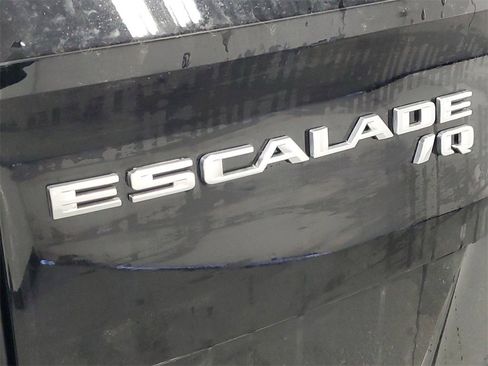 New 2025 Cadillac Escalade IQ Sport 2 image 38