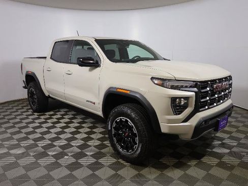 Used 2026 GMC Canyon AT4 AWD/4WD image 5